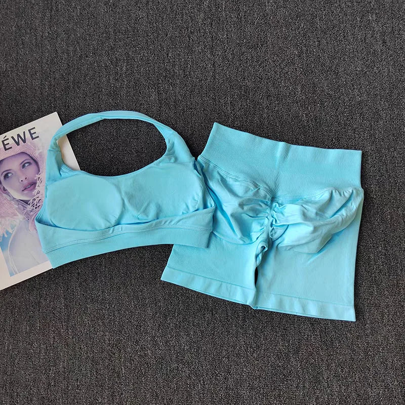 Women's Seamless Yoga Set With Sports Bra And Shorts