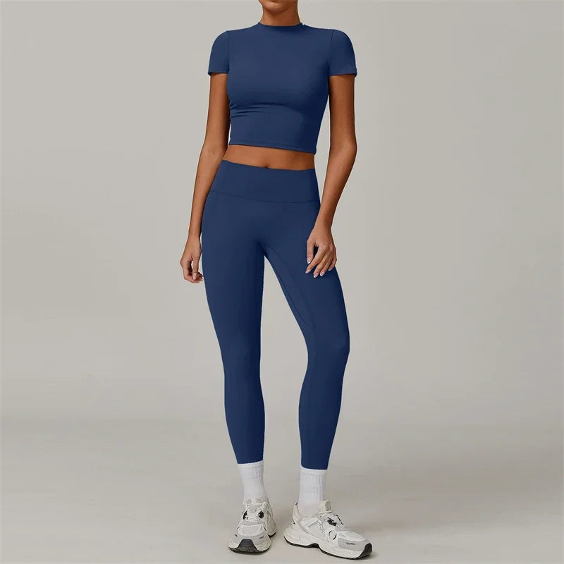 Women's Yoga Set Crop Top And High Waist Leggings Outfit