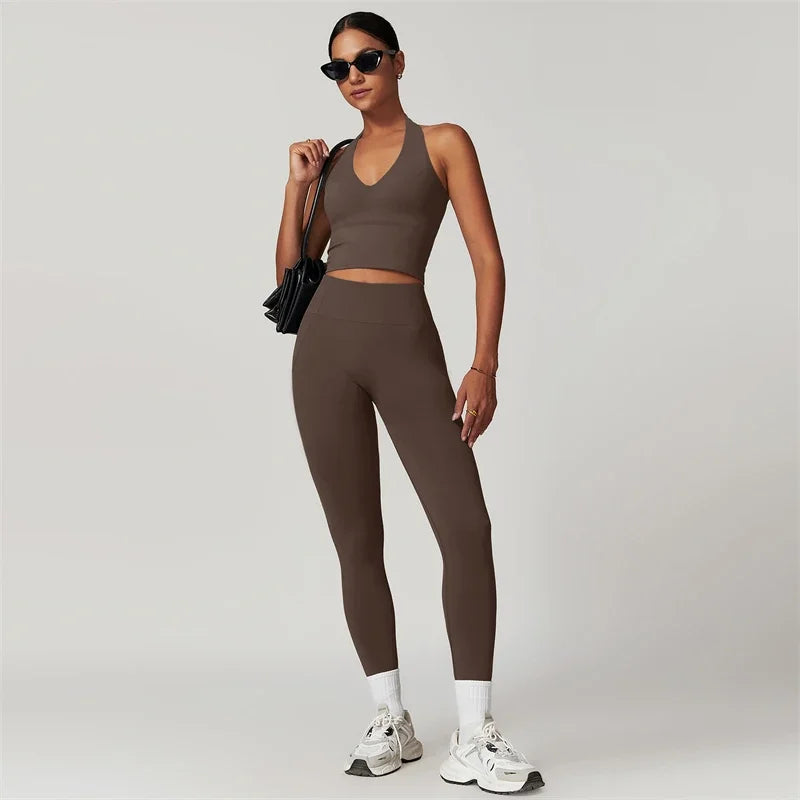 Women's Yoga Set Crop Top And High Waist Leggings Outfit