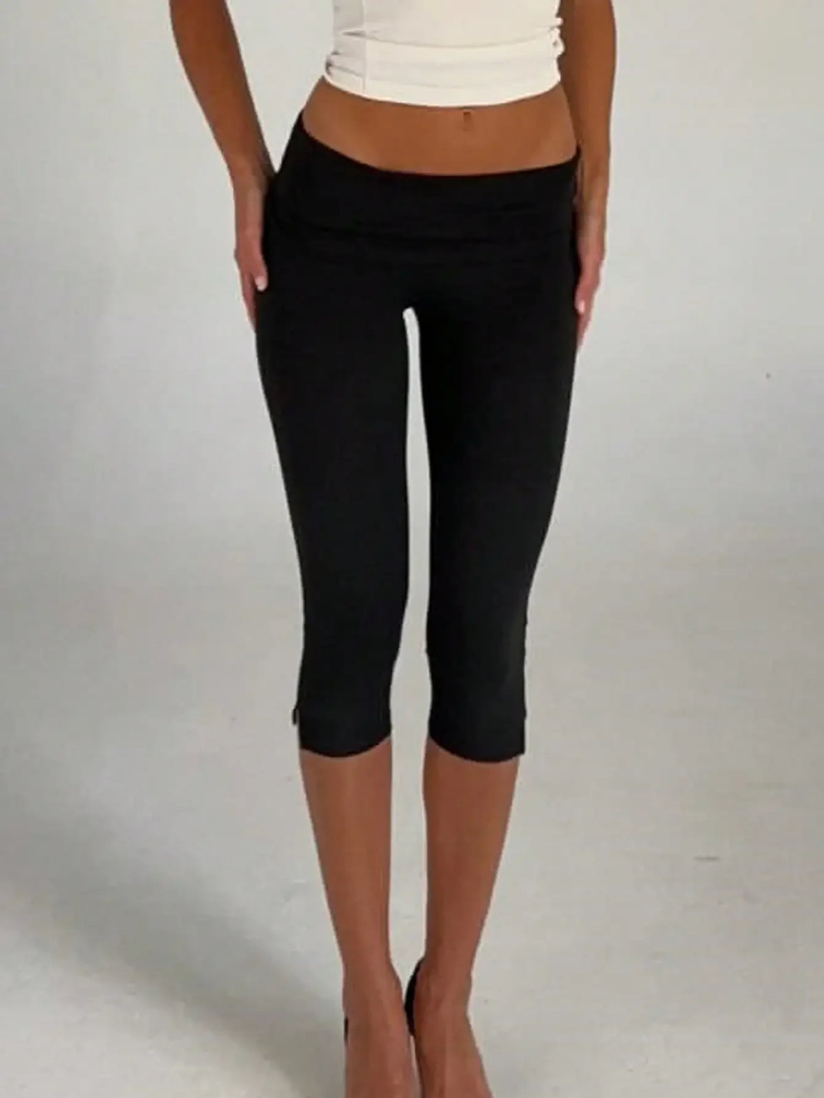 Y2K Women's Low Waist White Capri Leggings With Fold Over Hem