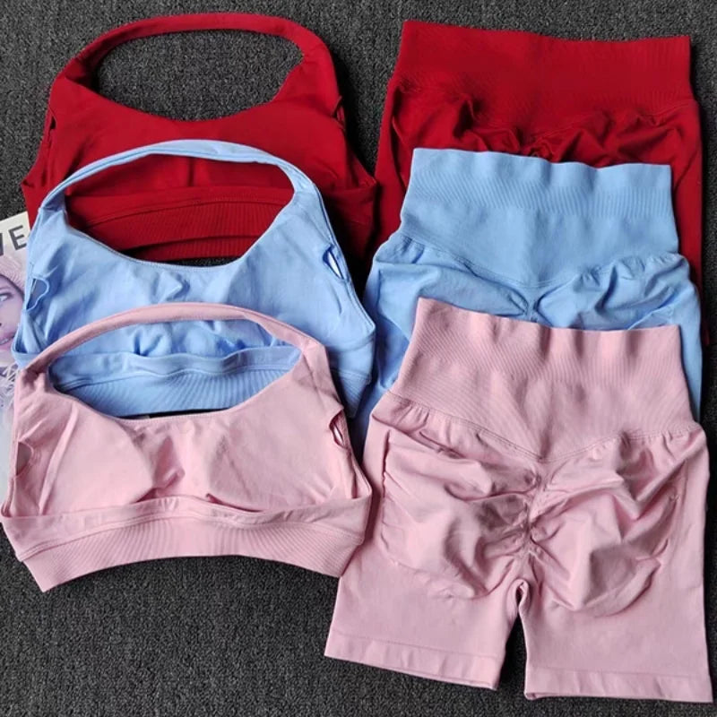 Women's Seamless Yoga Set With Sports Bra And Shorts